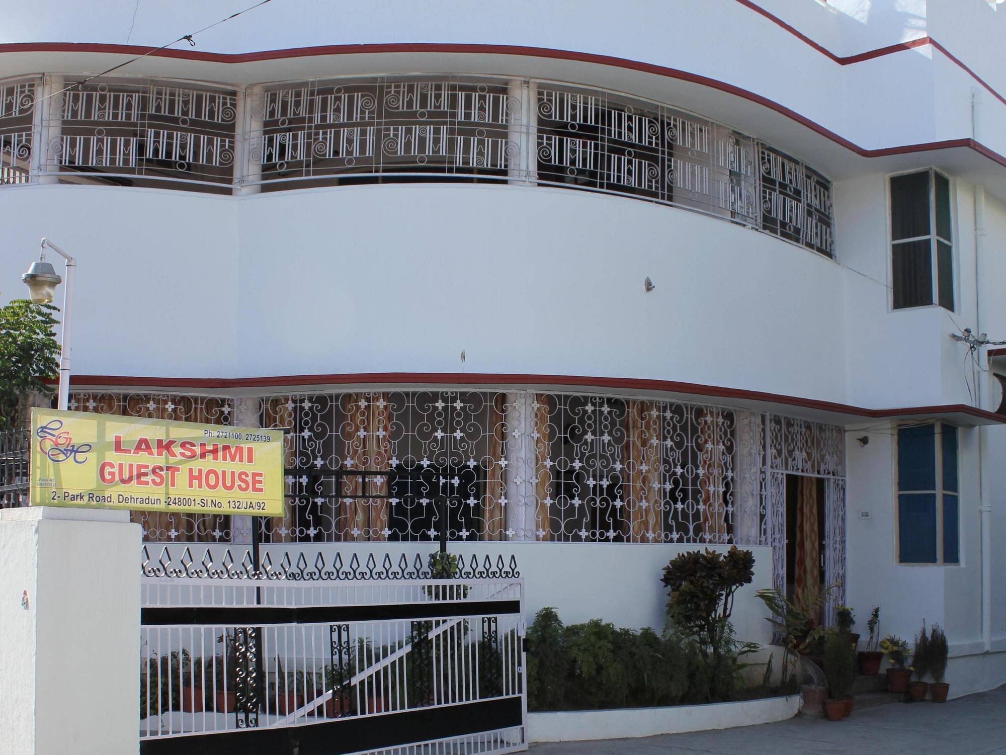 Lakshmi Guest House Dehradun Ngoại thất bức ảnh